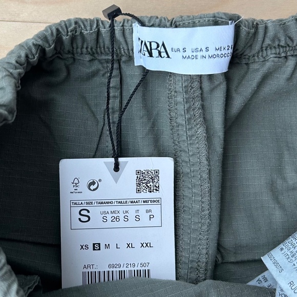 KHAKI CARGO SKIRT - Picture 6 of 6